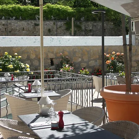 La Bonne Hotel 3*