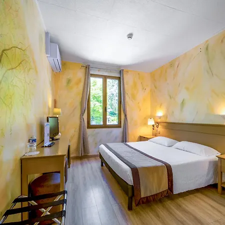 伯恩奥伯格酒店 3*